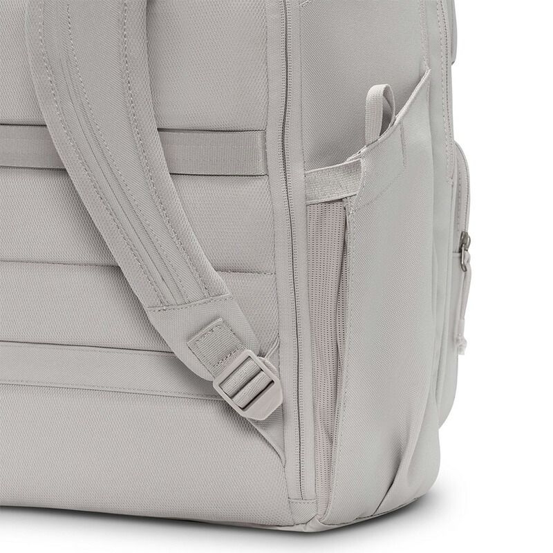 0 スポーツバッグ