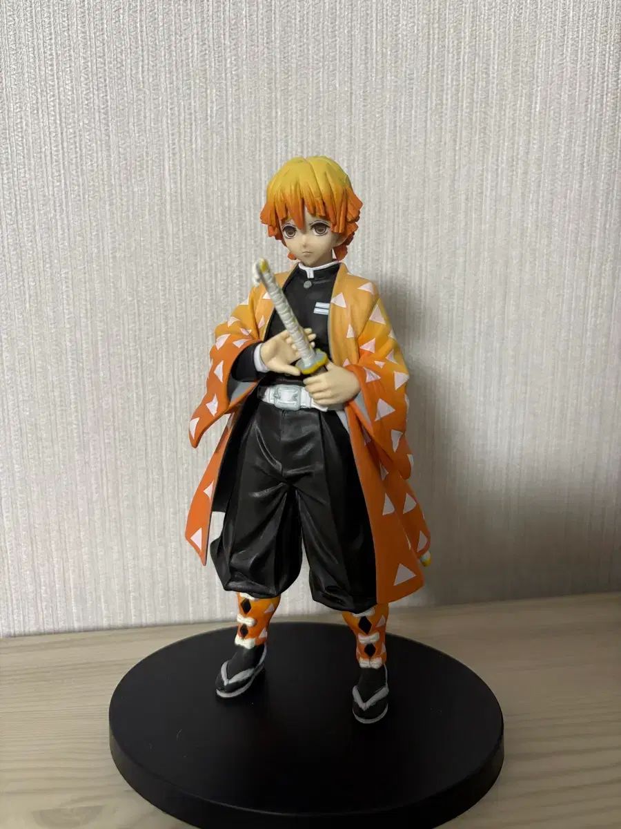 鬼滅の刃 我妻 善逸 U 絆ノ装 フィギュア