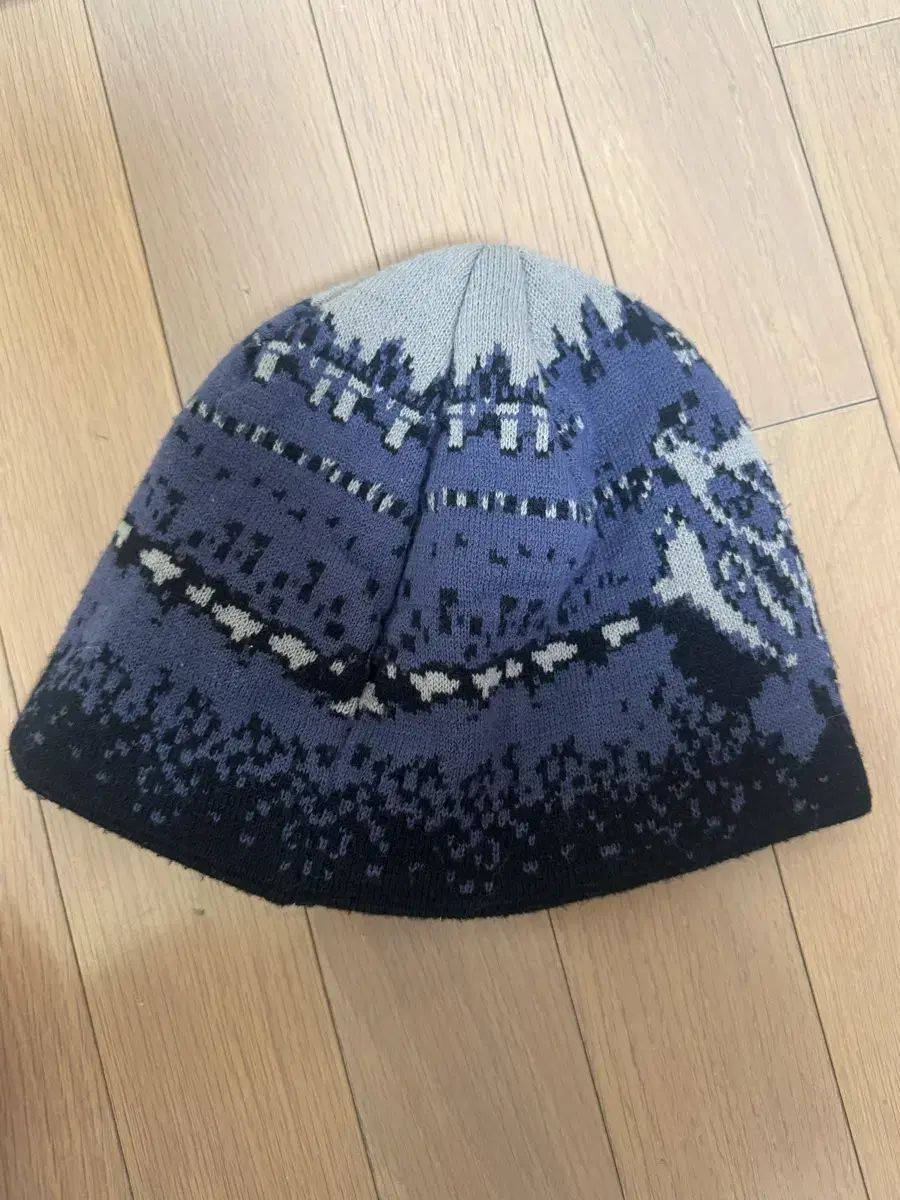 YESEYESEE ジャカード ビーニー - メルカリ