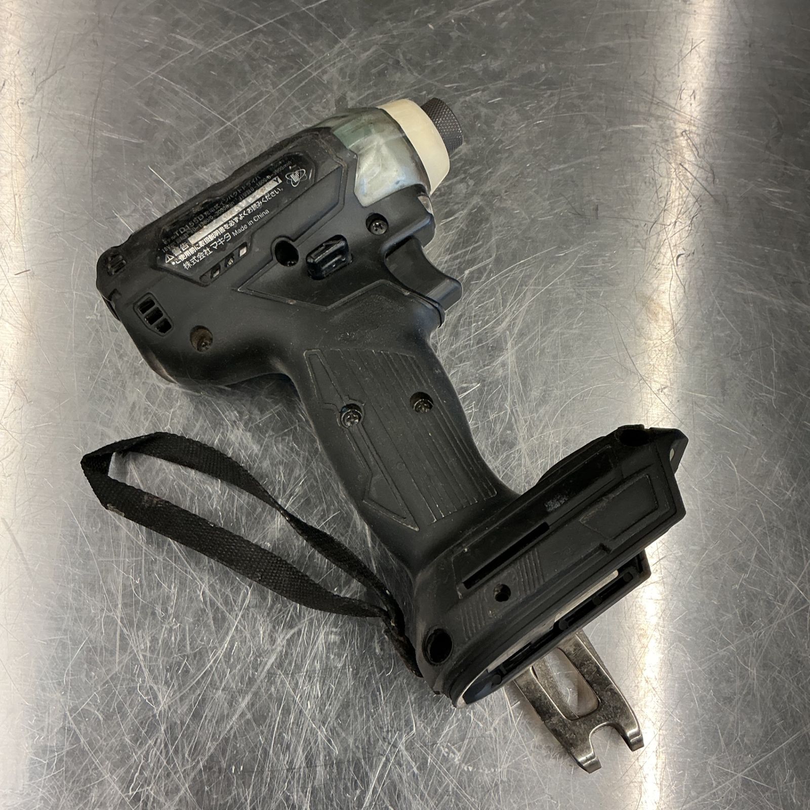 充電式インパクトドライバー