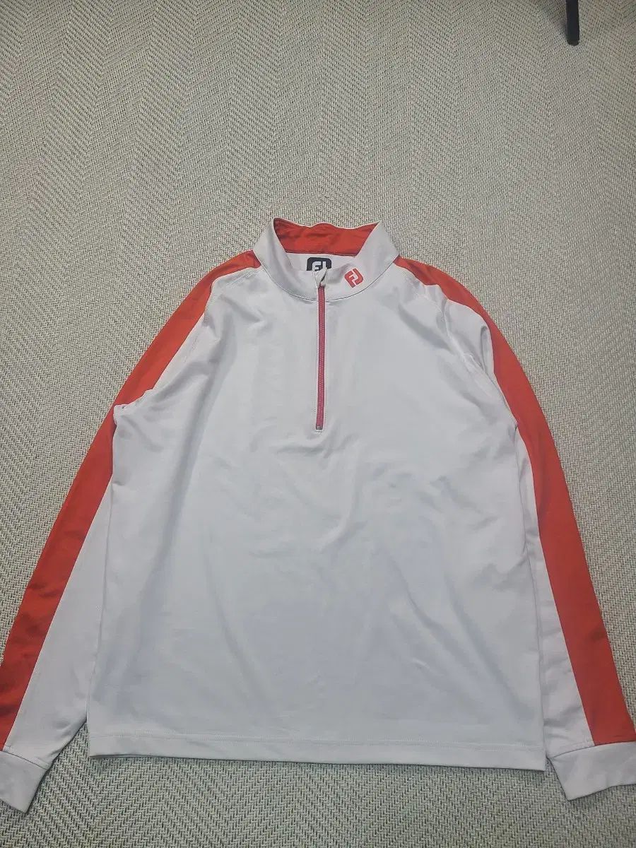 105)フットジョイ ハーフジップ