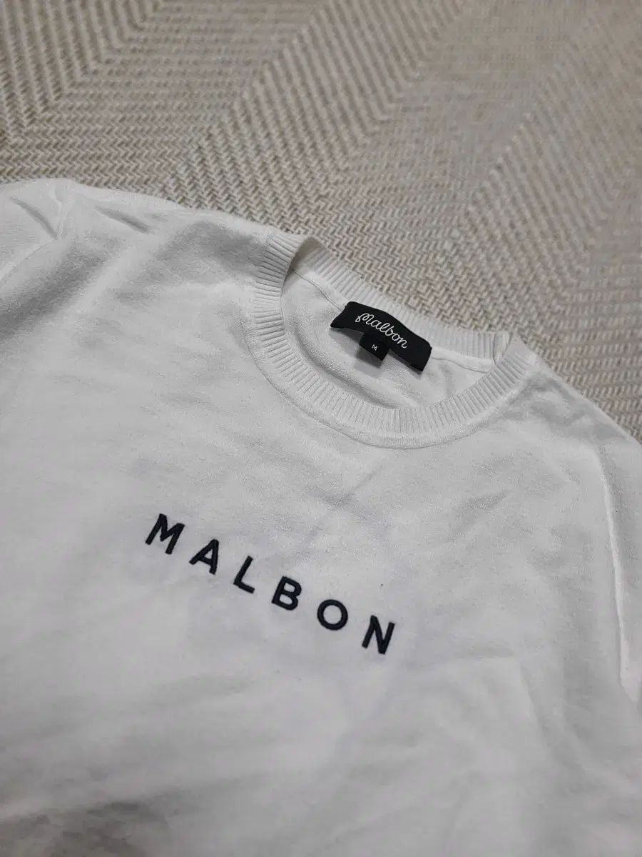 M) マルボンゴルフ 白 ラウンド 長袖 Tシャツ Malbon Golf(マルボンゴルフ) Tシャツ・カットソー(メンズ) - ブランド
