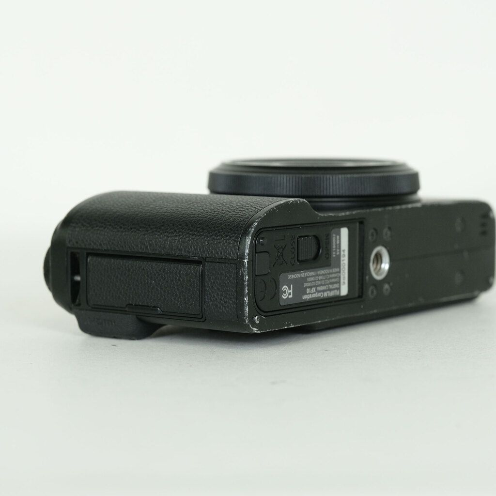 ジャンク品] FUJIFILM XF10 ブラック | コンパクトデジタルカメラ