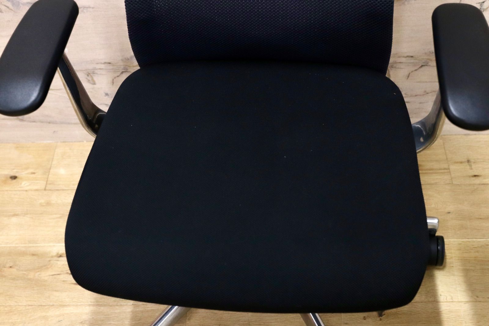 フォスター デスクチェア