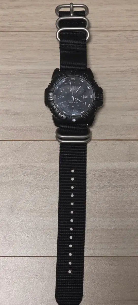 LUMINOX（ルミノックス） ネイビーシールズ 3950/3050 スイス製