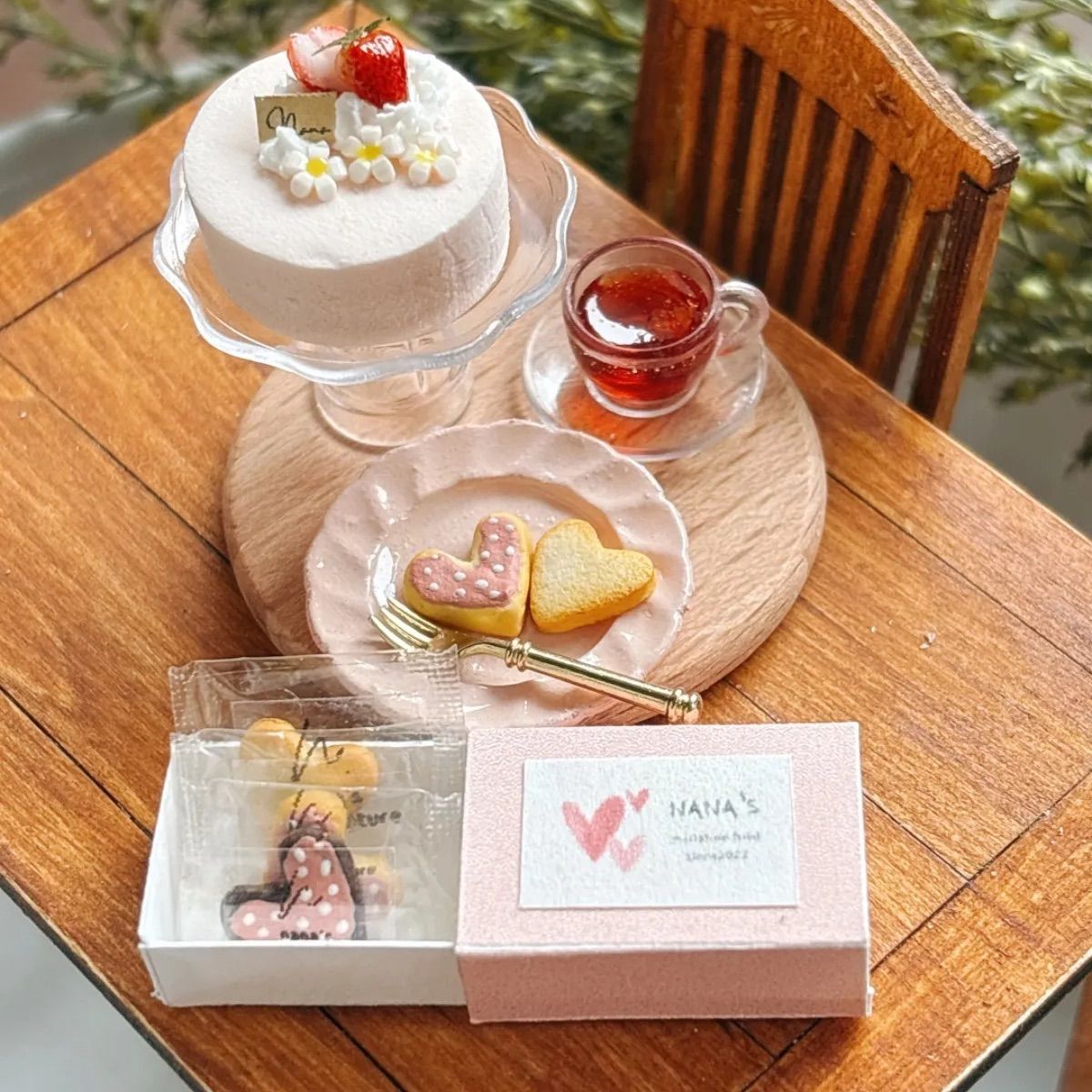 ミニチュアスイーツ 限定品 苺のケーキセット - メルカリ