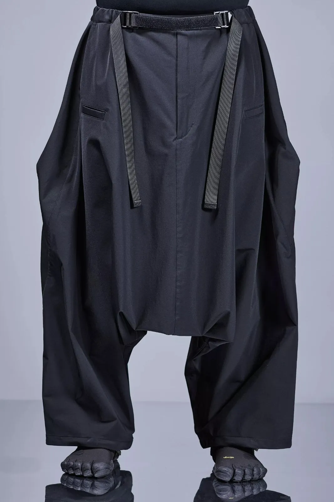 2026年最新】ACRONYM サルエルパンツの人気アイテム - メルカリ