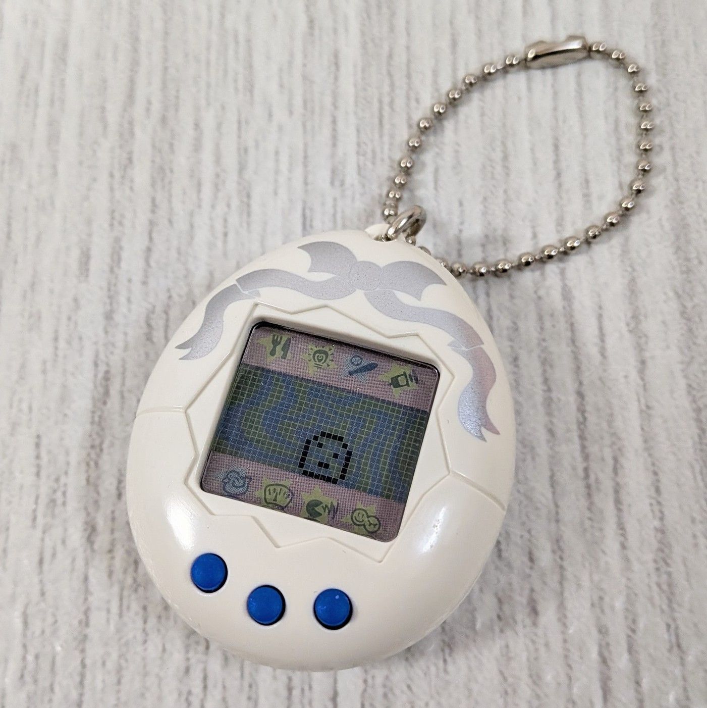  たまごっち 新種発見!! 株主優待 ホワイト シルバーリボン バンダイ BANDAI 銀リボン その他 キャラクター玩具