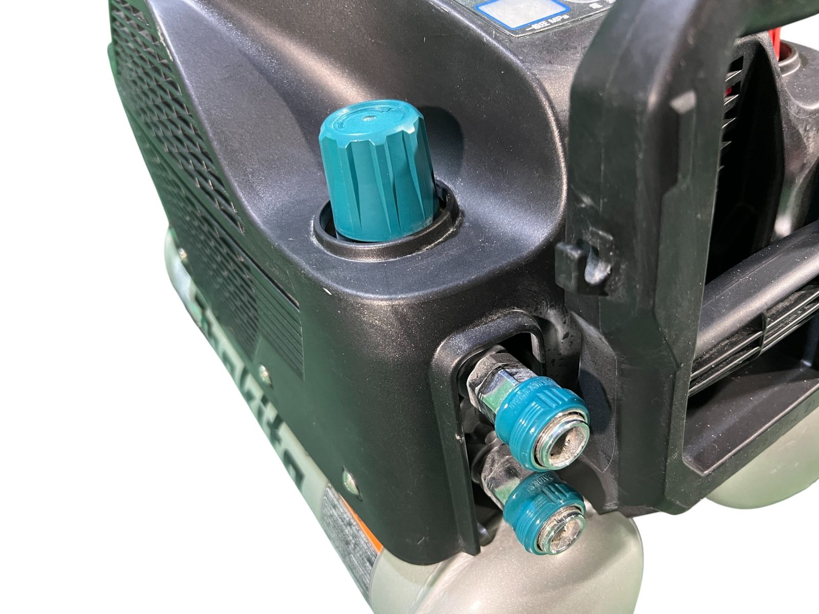 エアコンプレッサー