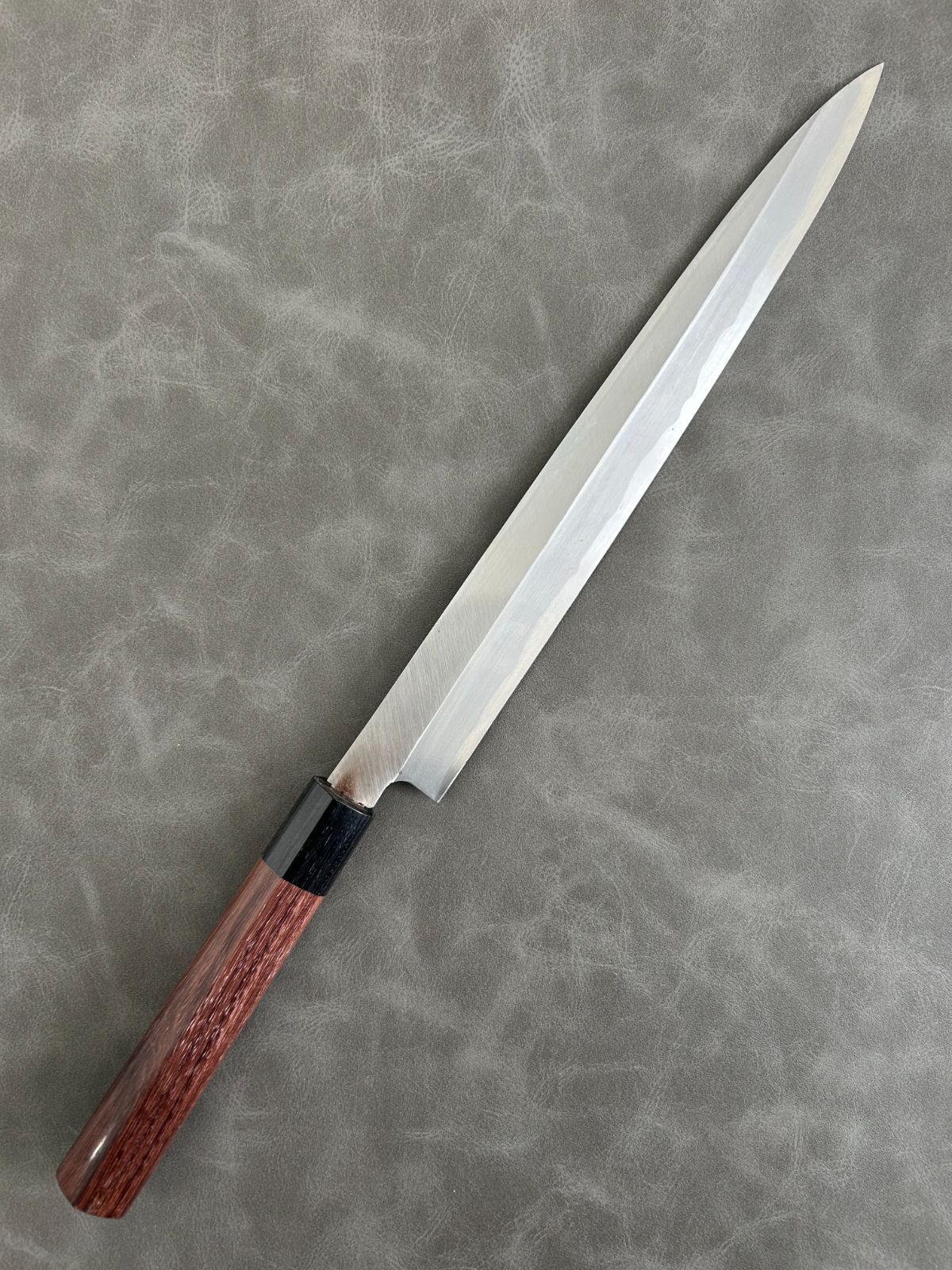 訳あり 包丁 刺身包丁 柳刃包丁 安来鋼青紙２号 270 mm 紫檀シノギ柄 27