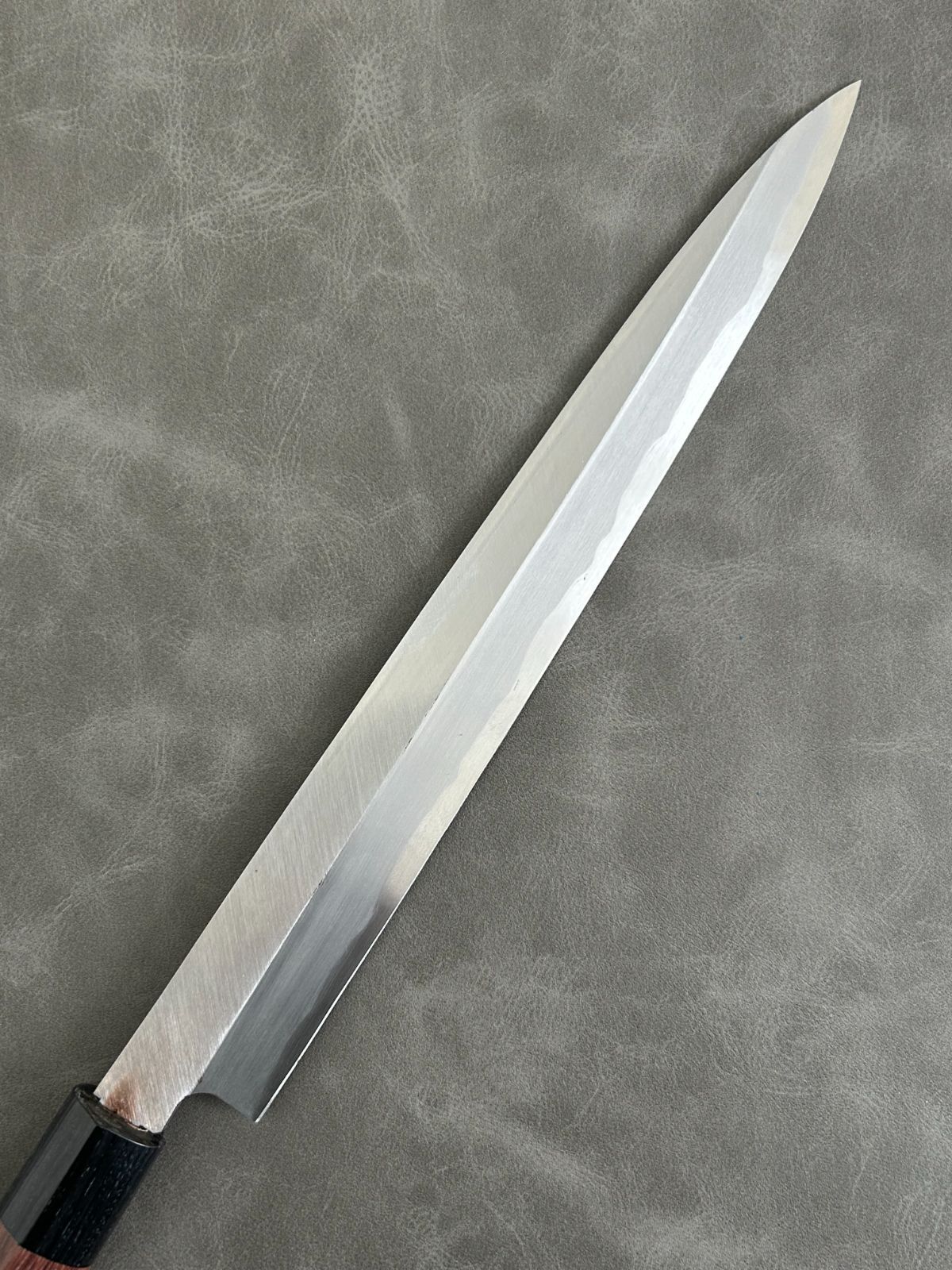 訳あり 包丁 刺身包丁 柳刃包丁 安来鋼青紙２号 270 mm 紫檀シノギ柄 27