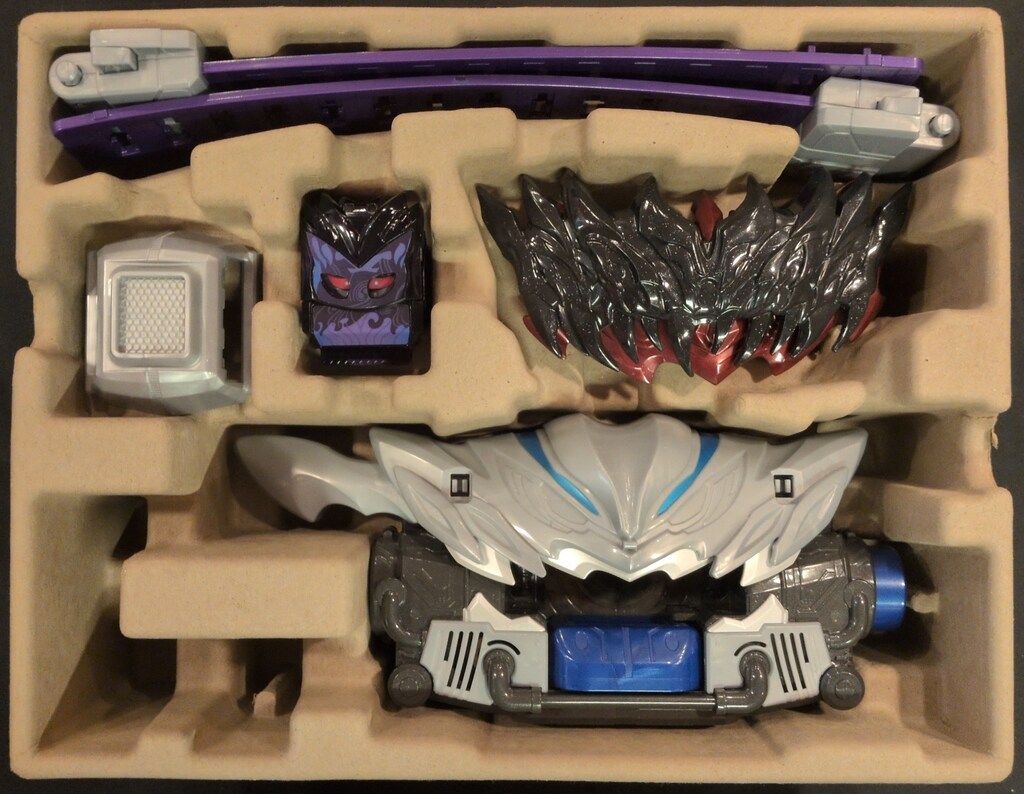  バンダイナムコ DX変身ベルト 仮面ライダーガヴ お菓子の家の侵略者 DX変身ベルトブリードガヴ＆テラーゴチゾウセット その他 キャラクター玩具