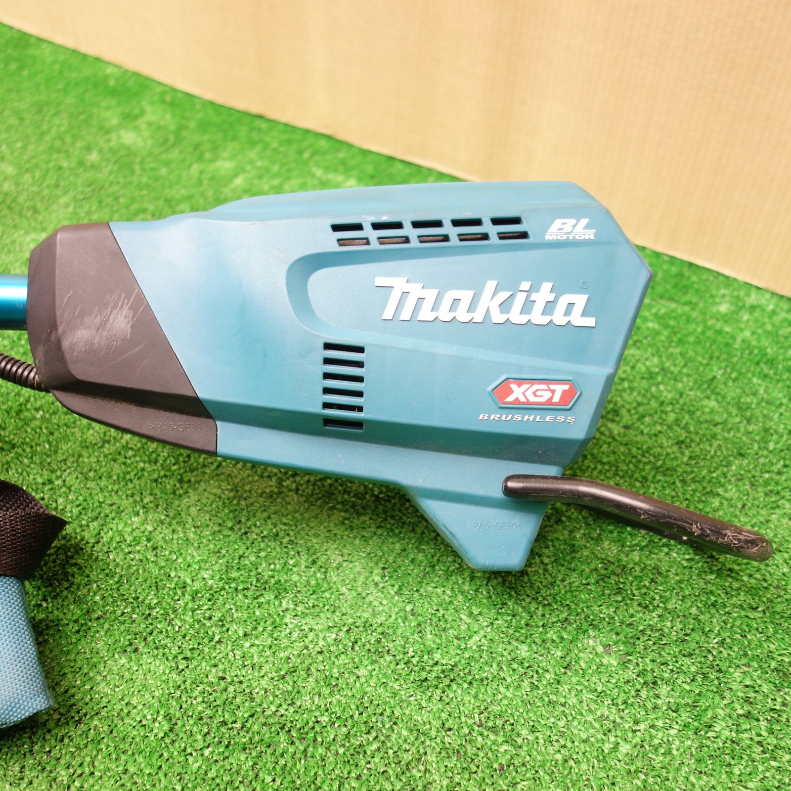 愛知発 直接引取限定】◇マキタ 充電式 草刈機 MUR015G 40V(max) 本体 