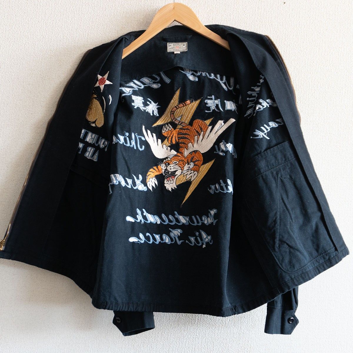 バズリクソンズ　BUZZ RICKSON'S ツアージャケット　38 雰囲気抜群】BUZZ RICKSON'S【FLYING TIGERS TOUR JACKET】38 ブラック