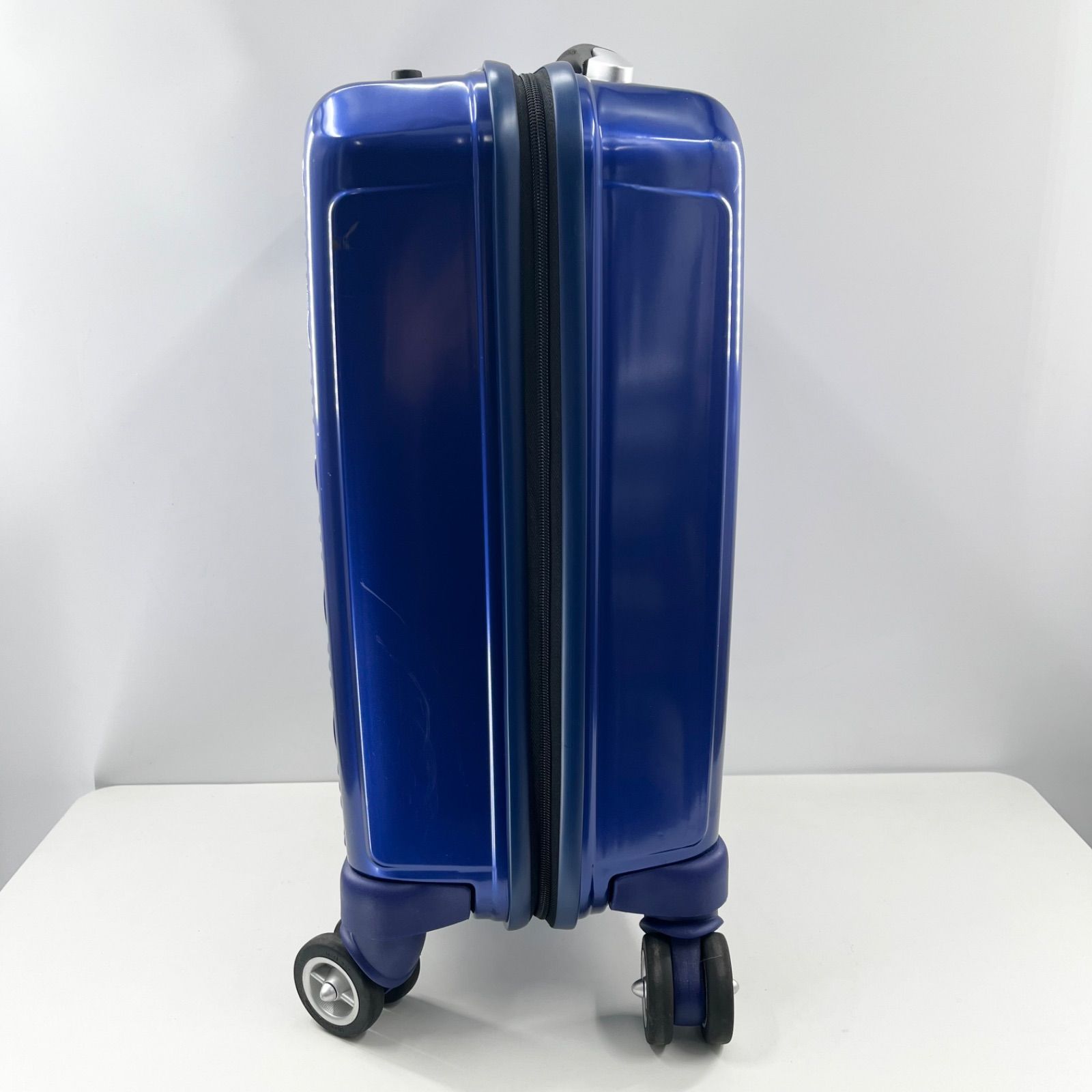 Samsonite サムソナイト スーツケース 4輪 廃盤 ブルー Samsonite サムソナイト スーツケース ハードケース TSAロック搭載 4輪