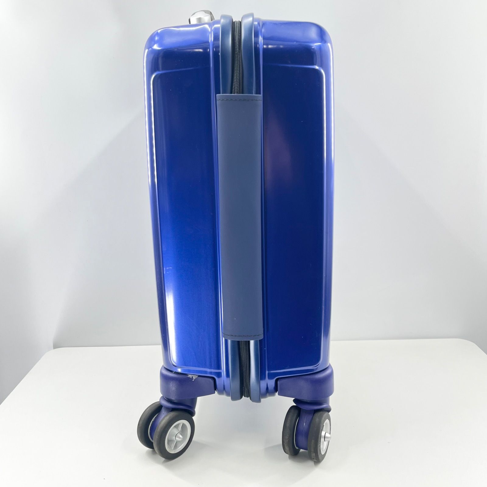 Samsonite サムソナイト スーツケース ハードケース TSAロック搭載 4輪