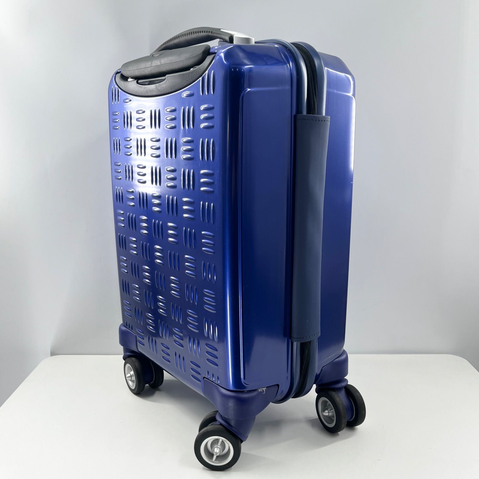 Samsonite サムソナイト スーツケース ハードケース TSAロック搭載 4輪