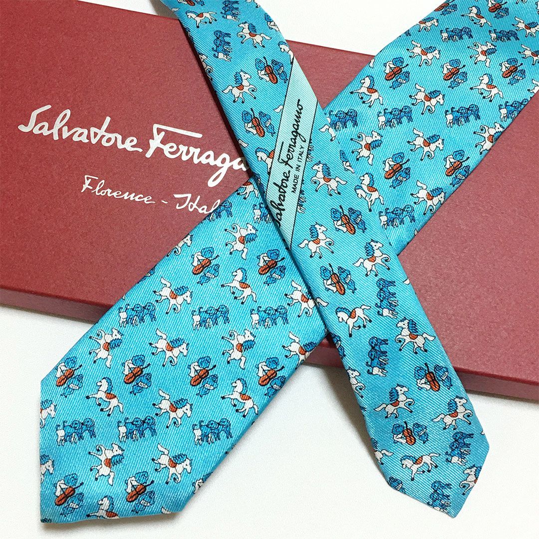 未使用級 サルヴァトーレフェラガモ Salvatore Ferragamo ネクタイ