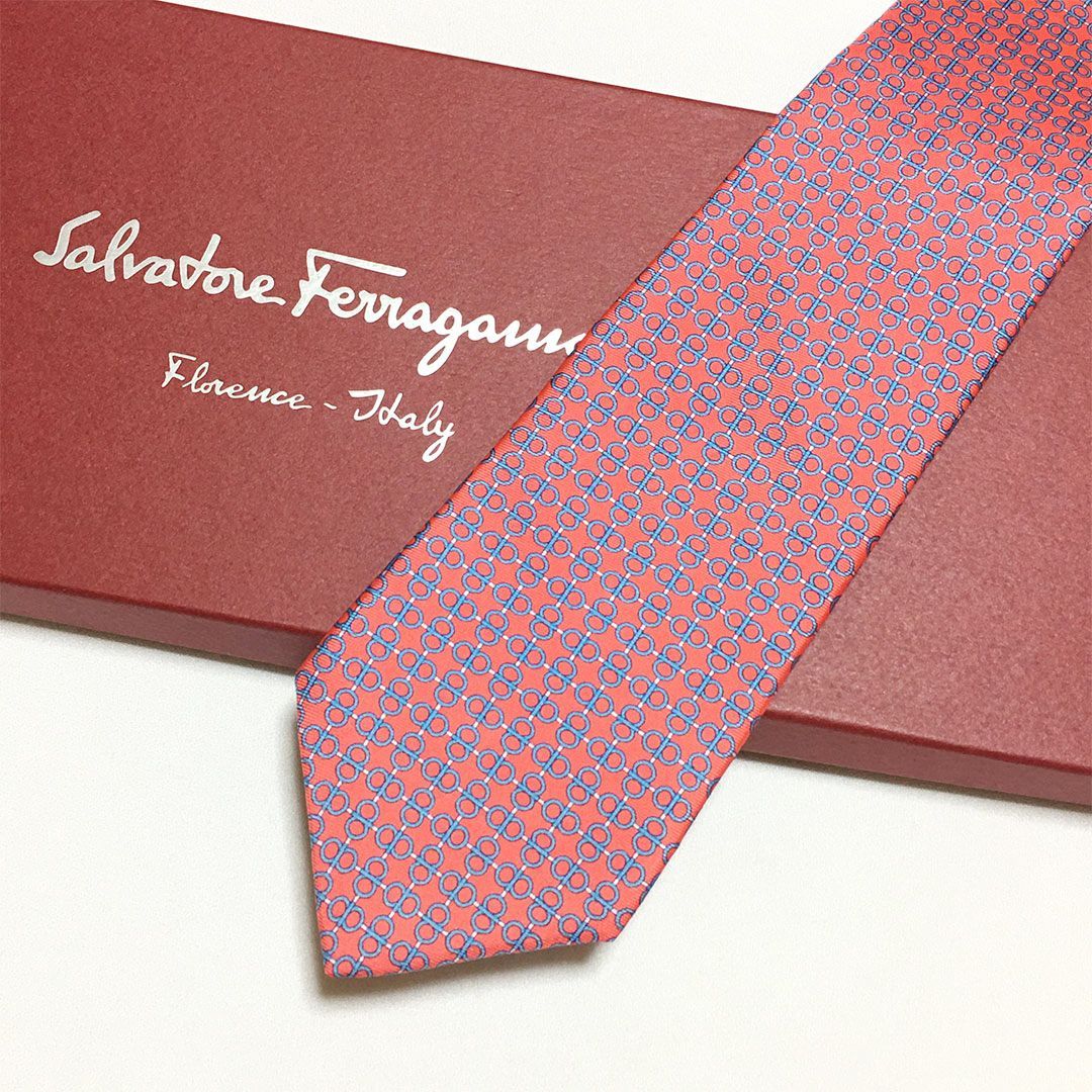 未使用級 サルヴァトーレフェラガモ Salvatore Ferragamo ネクタイ