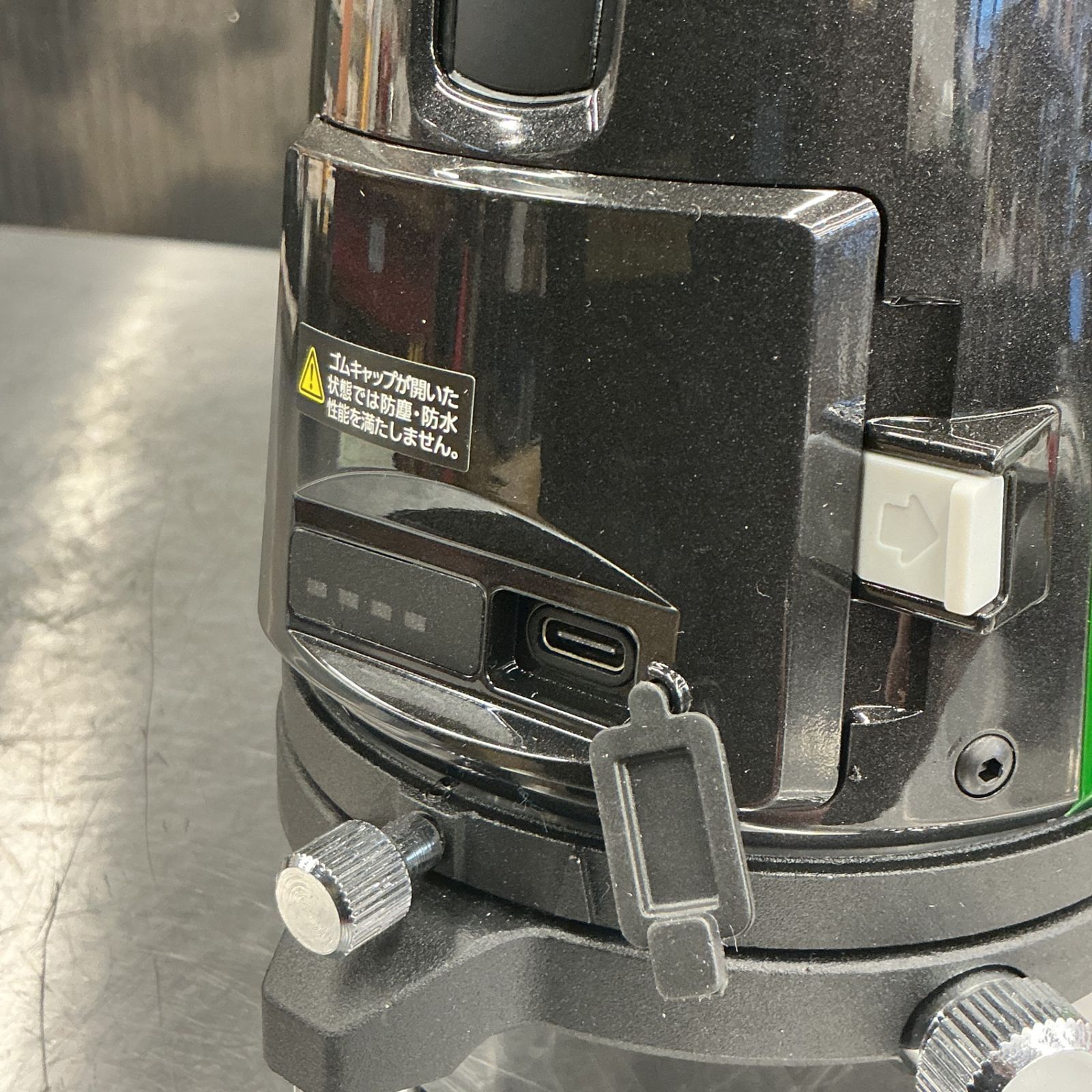 レーザー墨出し器