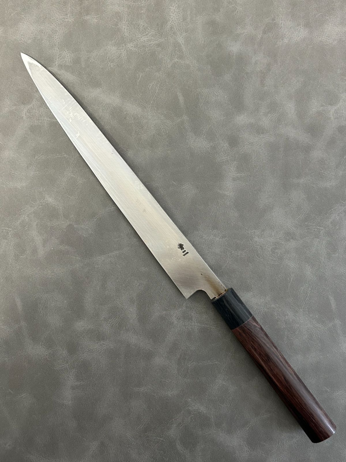 訳あり】 包丁 刺身包丁 柳刃包丁 安来鋼青紙2号 270mm 紫檀シノギ柄