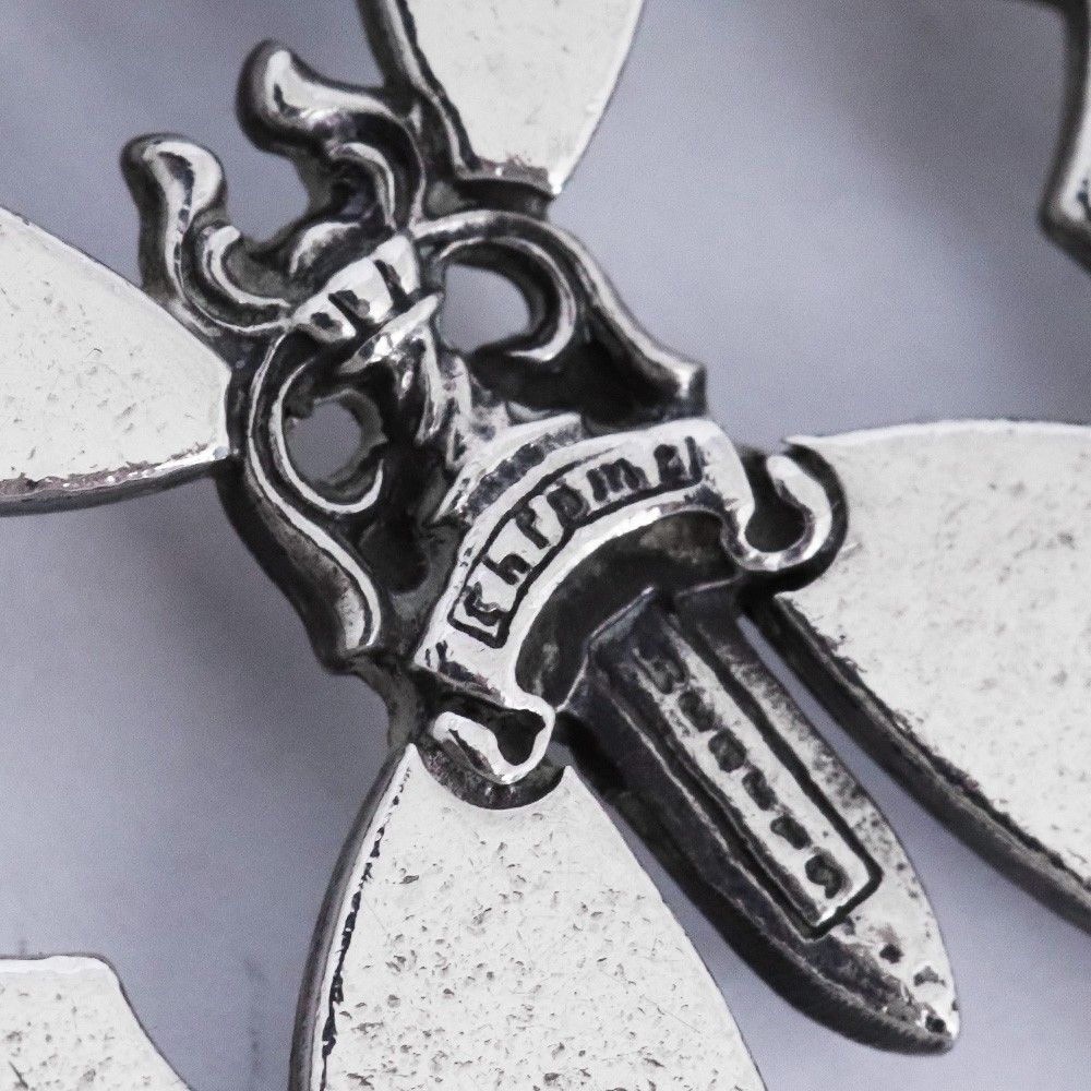 CHROME HEARTS カットアウトクロスダガードッグタグ ラージ シルバー