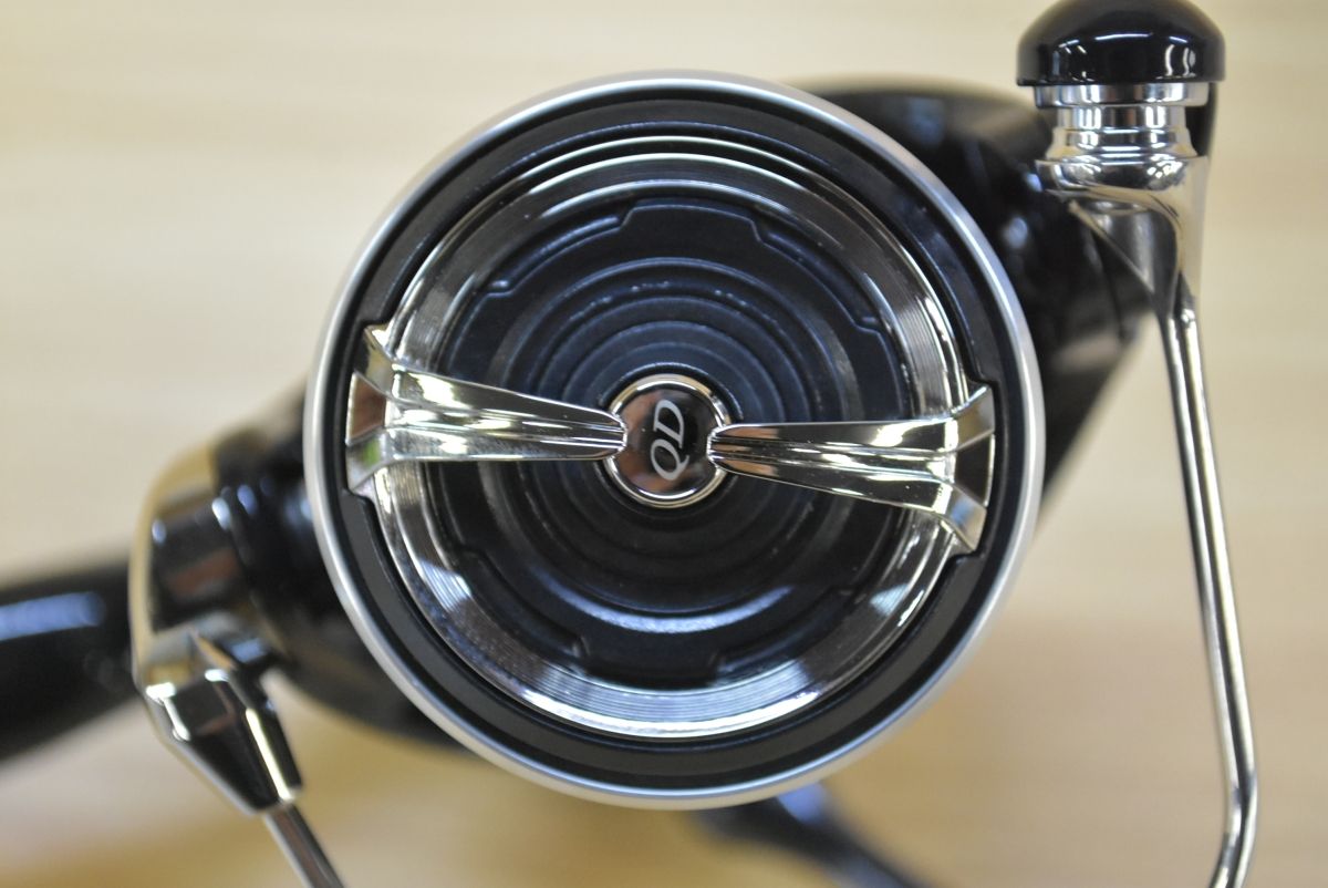  ダイワ 23 タトゥーラ FC LT 2500 SS H QD DAIWA TATULA スピニングリール バスフィッシング バス釣り ブラックバス 等 スピニングリール リール