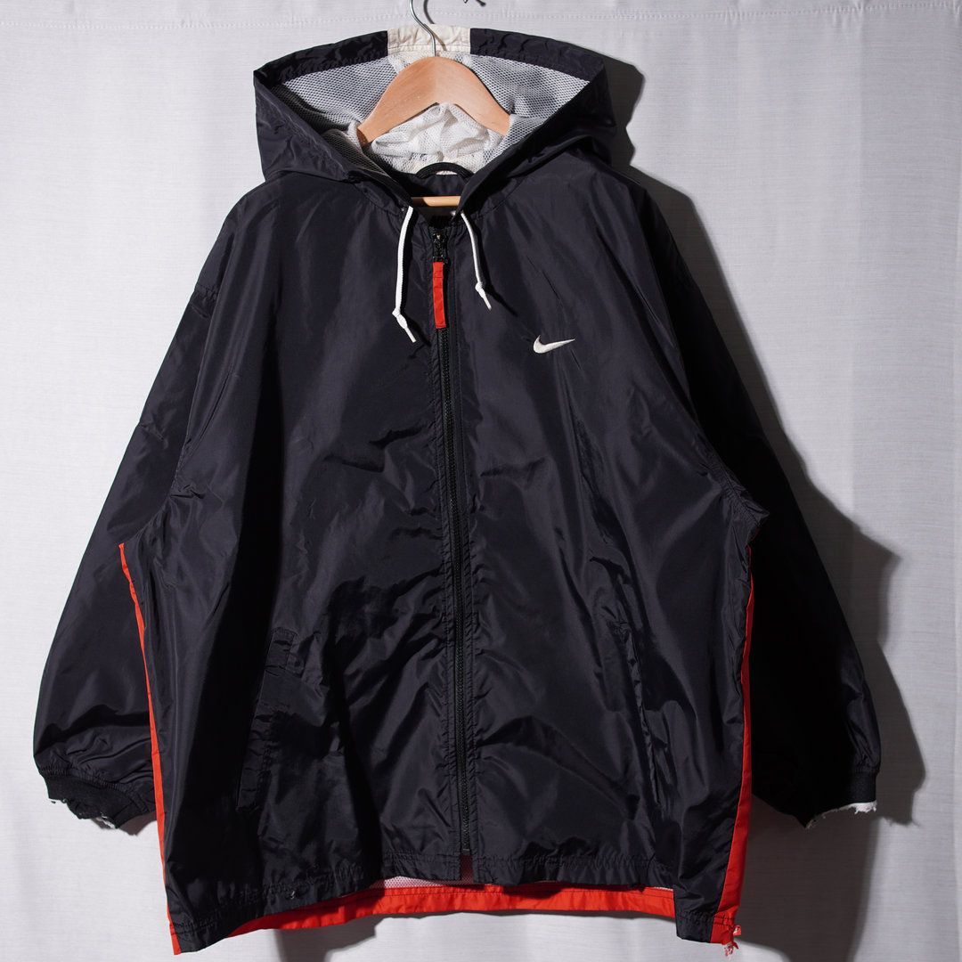 90s nike ナイキ古着 nikeナイロンジャケット 黒 90s 銀タグ ナイキ