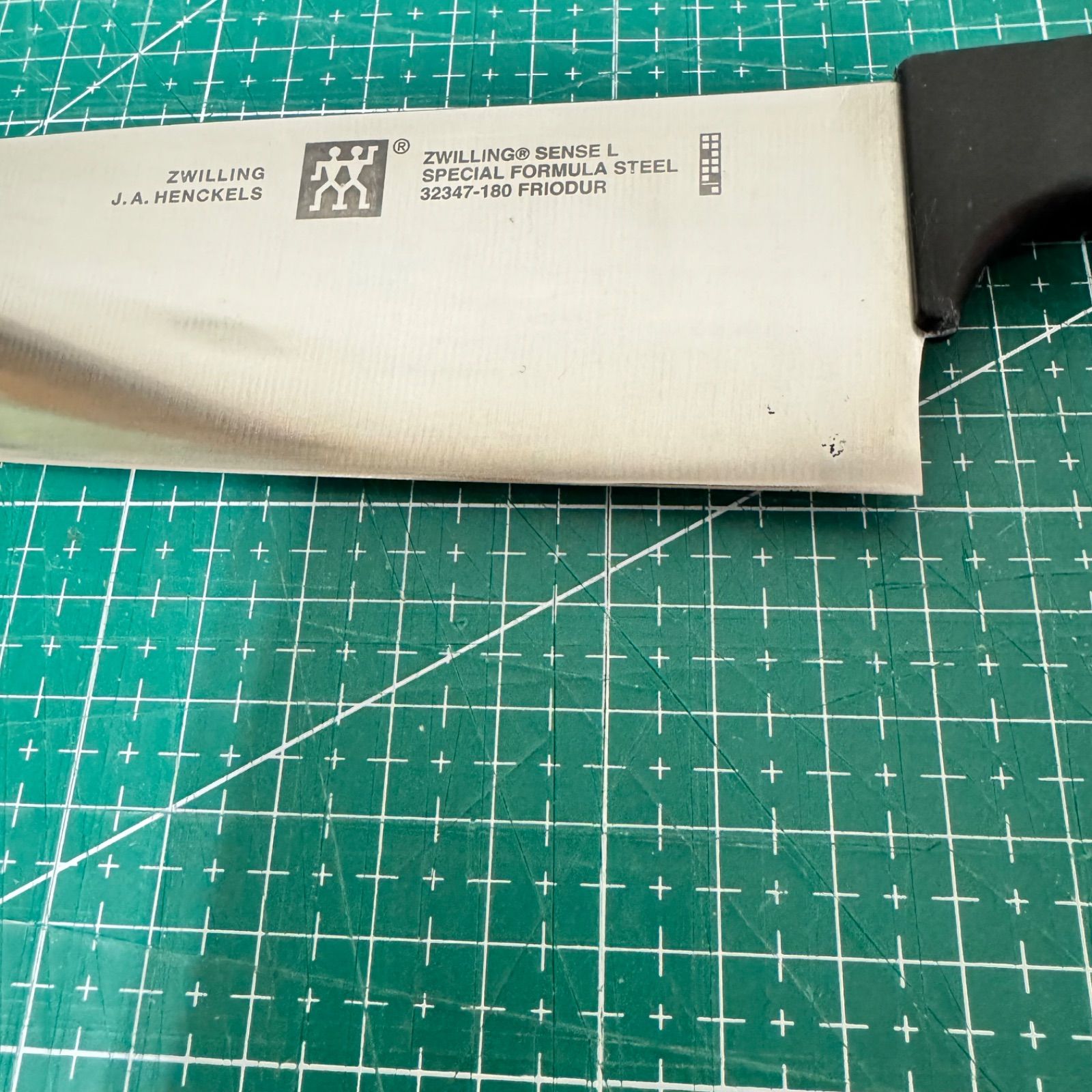 ツヴィリング】センス L 三徳包丁☆180mm☆フリオデュア鋼☆最高級の