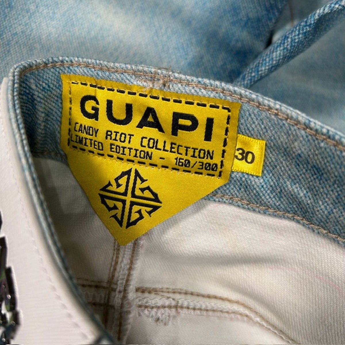 GUAPI LABUBU 世界300着限定 Aqua Blue Candy Riot Denim V2 グアピ