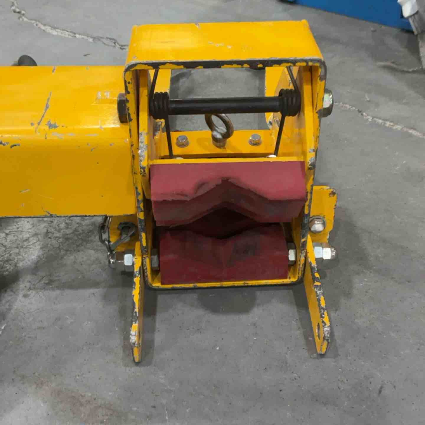 ケーブル送り機