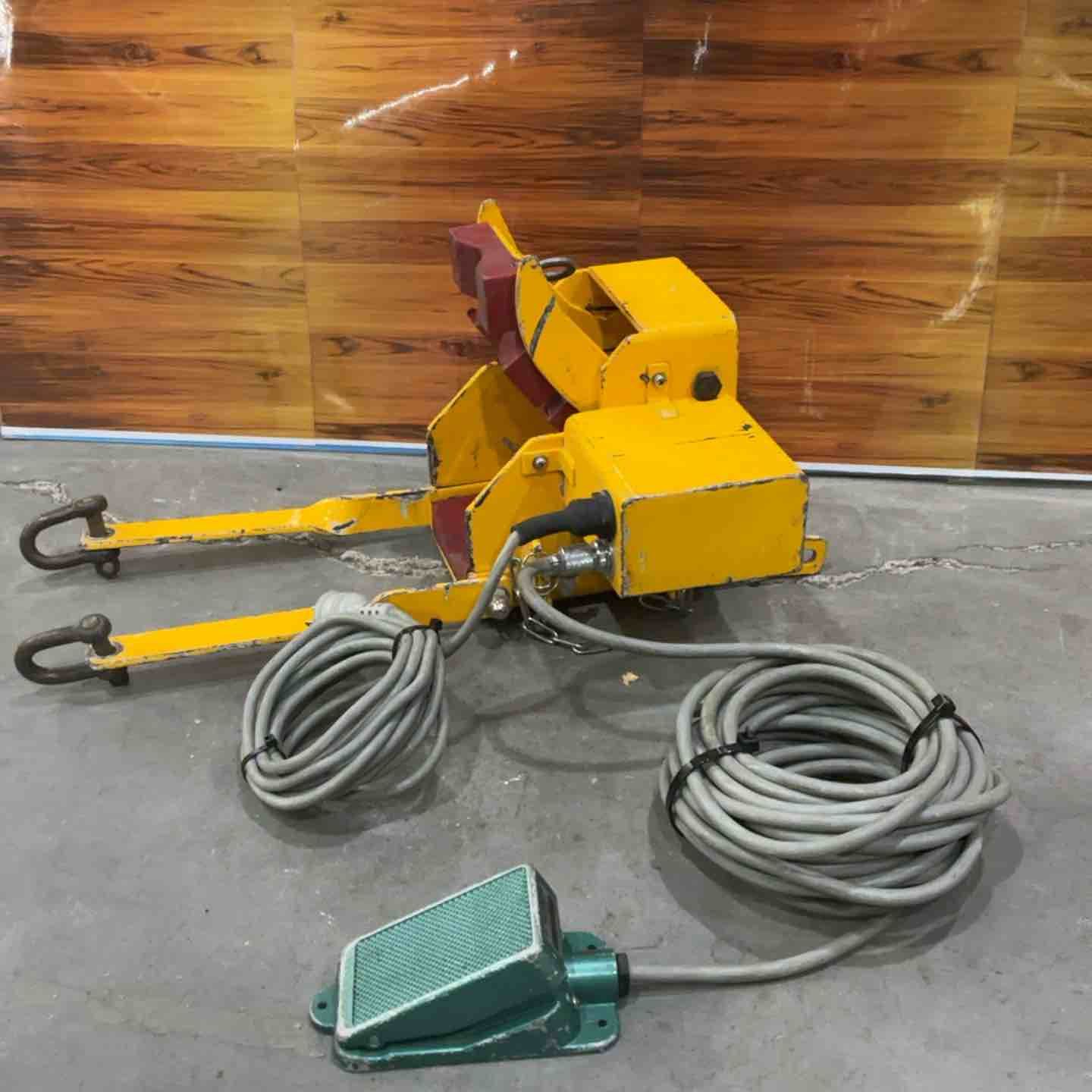 ケーブル送り機 中間ブレーキ