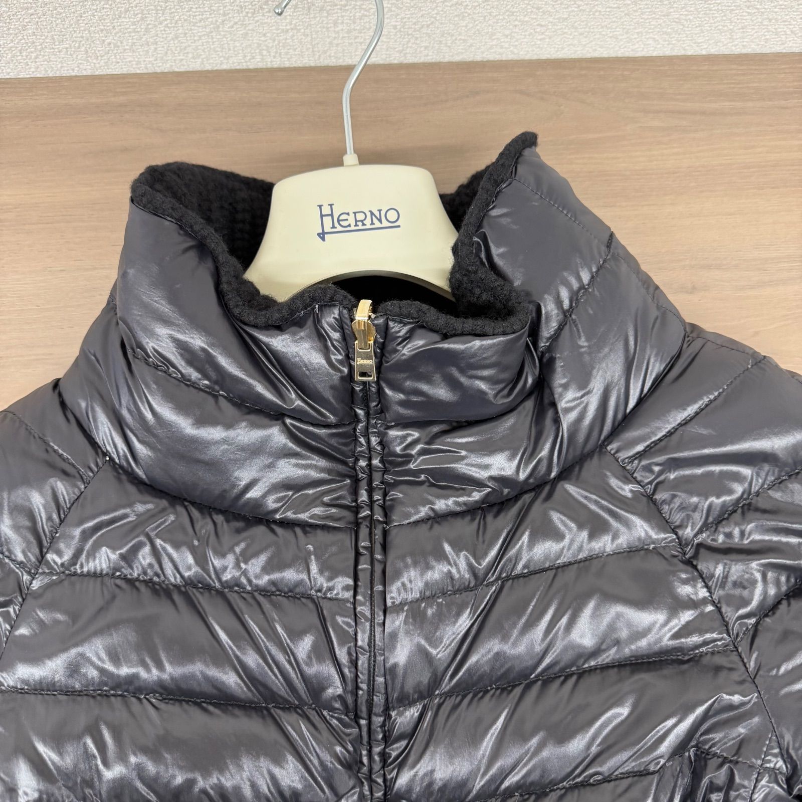 s【極美品】HERNO ヘルノ ダウンジャケット ハイネック ブラック 黒 42