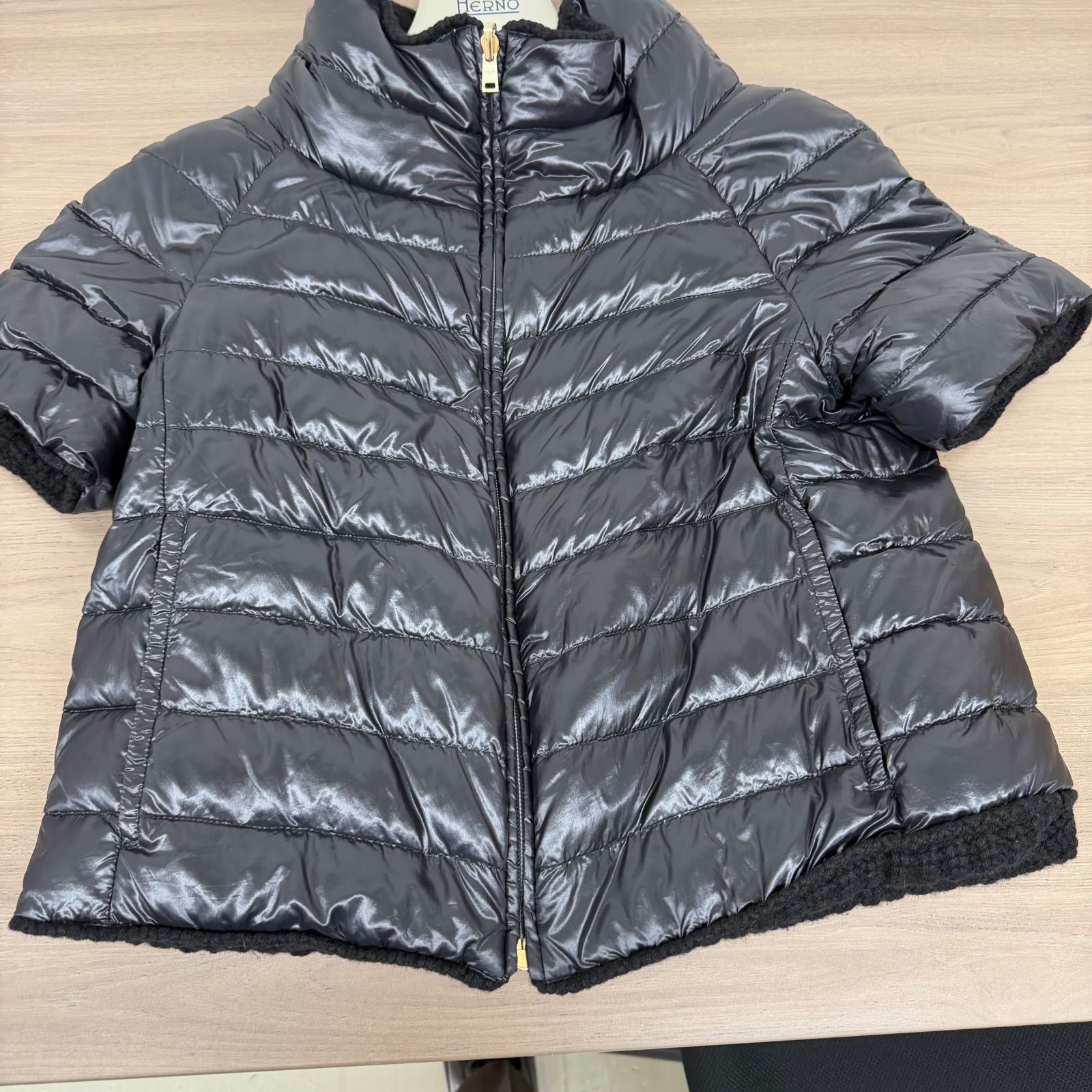 s【極美品】HERNO ヘルノ ダウンジャケット ハイネック ブラック 黒 42 