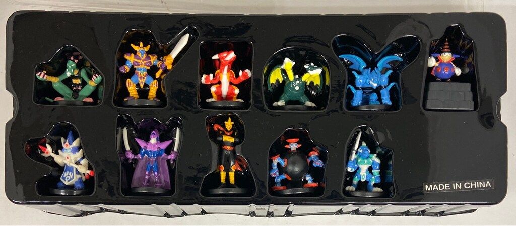 非売品　遊戯王ダンジョンダイスモンスターズ　フィギュアセット& スターターBOX コナミ 遊戯王 ダンジョンダイスモンスターズ スターターボックス