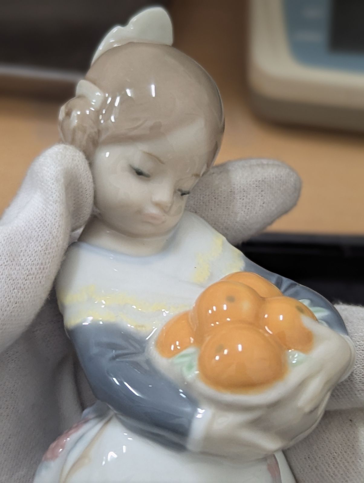  リヤドロ LLADRO フィギュリン バレンシアの少女 オレンジがいっぱい ミニラック 置物 インテリア小物