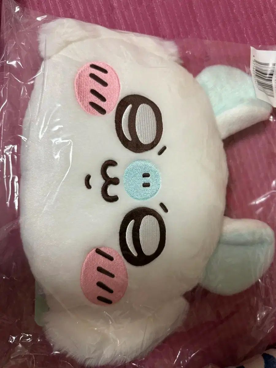 ちいかわ モモンガ ダイカットマット インテリア ホワイト - 【パーフェクトワールドトーキョー】- プレゼント＆ギフトのギフトモール ちいかわ　もこもこダイカットクッション　モモンガ　まとめ売り　計８点