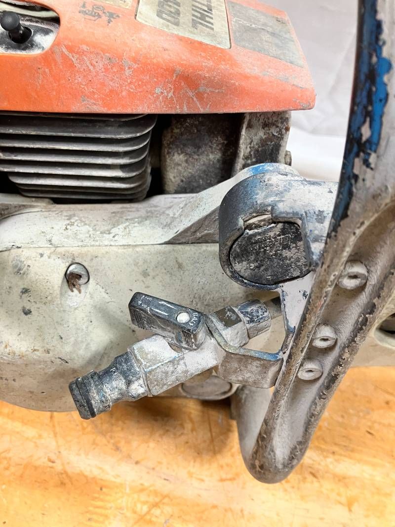 コンクリートカッター