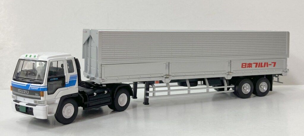 トミーテック TOMICA LIMITED VINTAGE NEO いすゞ810 EX ウィングルーフトレーラ 日本フルハーフ FRP 239 LV-N 211 a