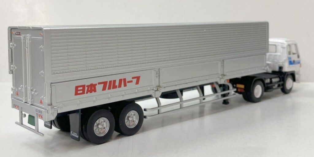 ウィングルーフトレーラ