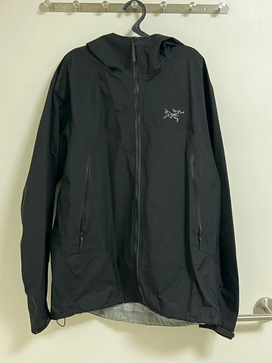 ARC TERYX アークテリクス ブラック ウィンドブレーカー ジャケット L サイズ