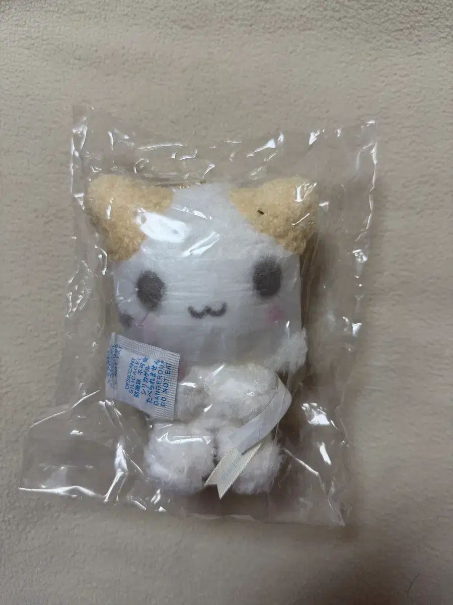 サンリオ 猫 マシュマロ マスコットぬいぐるみ 未開封