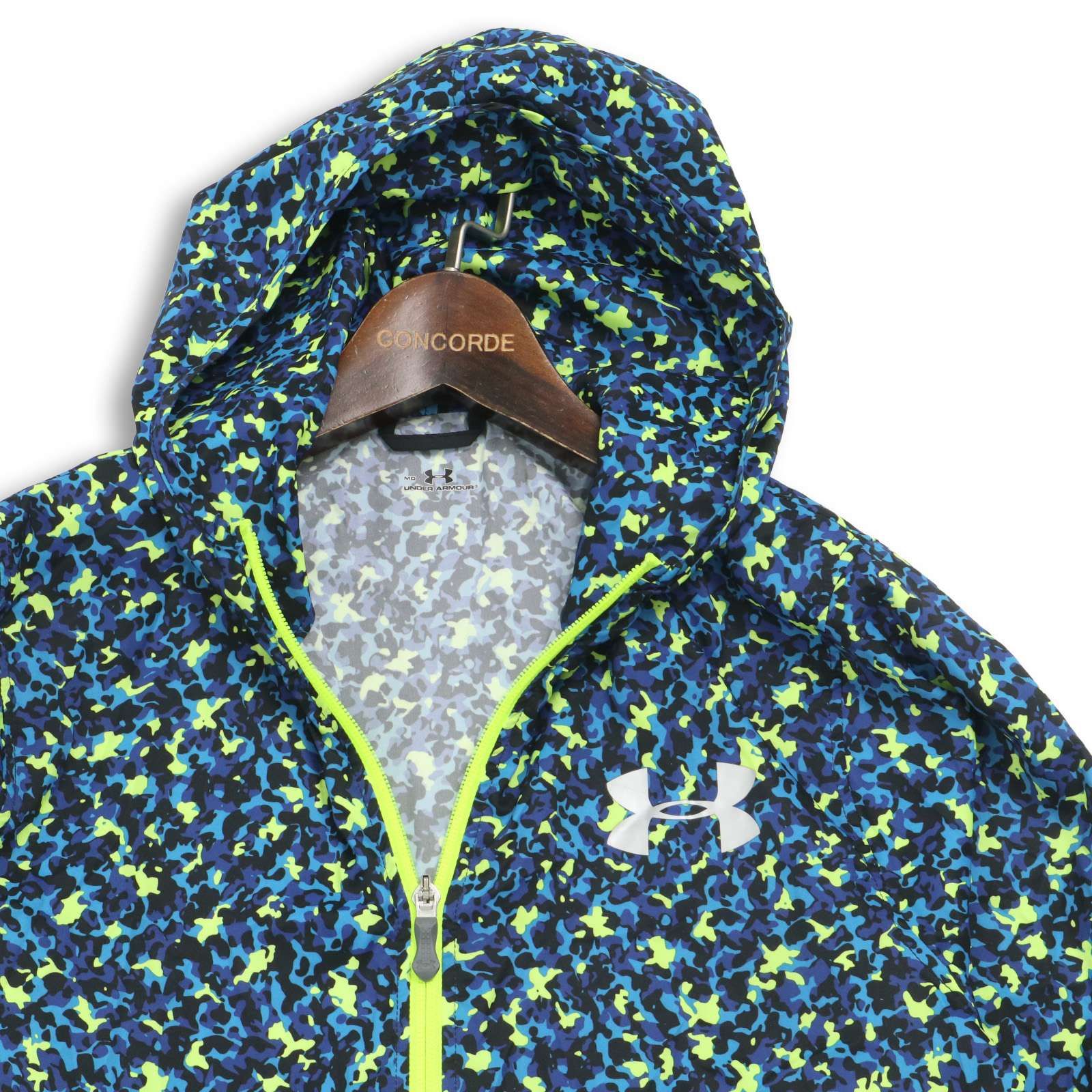 UNDER ARMOUR アンダーアーマー 通年 ロゴ 迷彩 カモフラ 総柄 