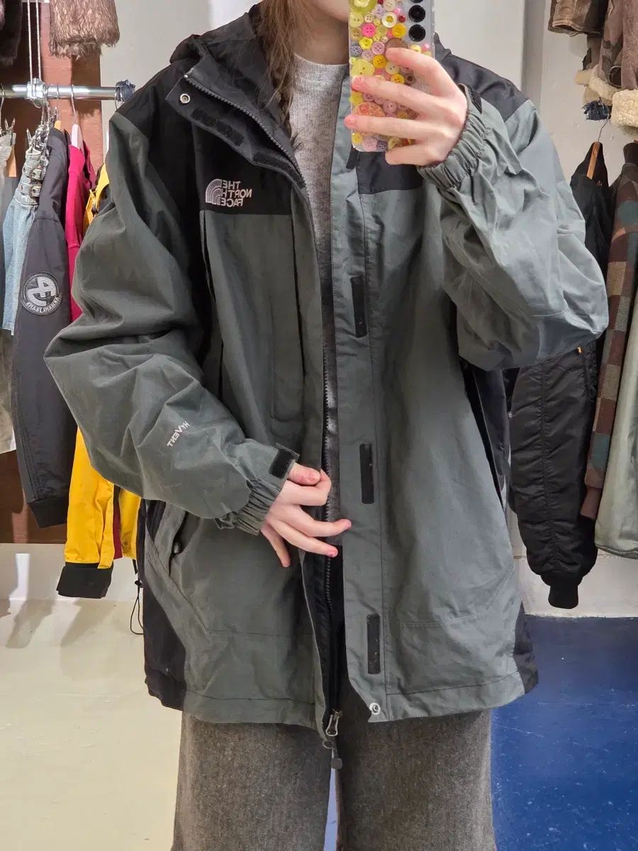 TNF ザノースフェイス シメント グレー フード ウィンドブレーカー