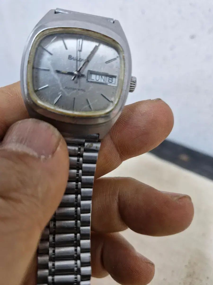  オートマチック スイス ブローバ リストウォッチ です シャツ 自動巻き時計 腕時計(アナログ)