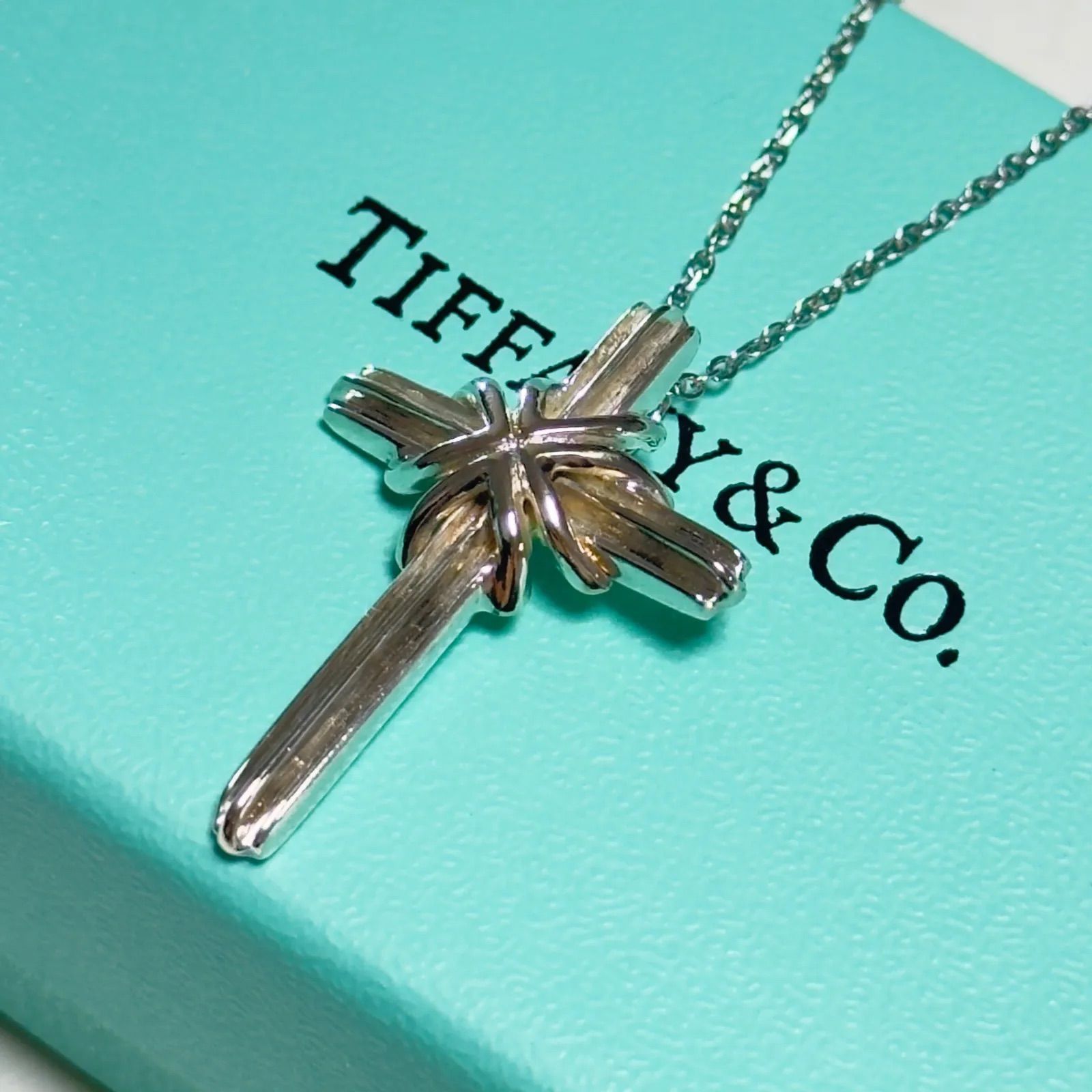 美品】Tiffany & Co. ティファニー シグネチャー クロス ネックレス