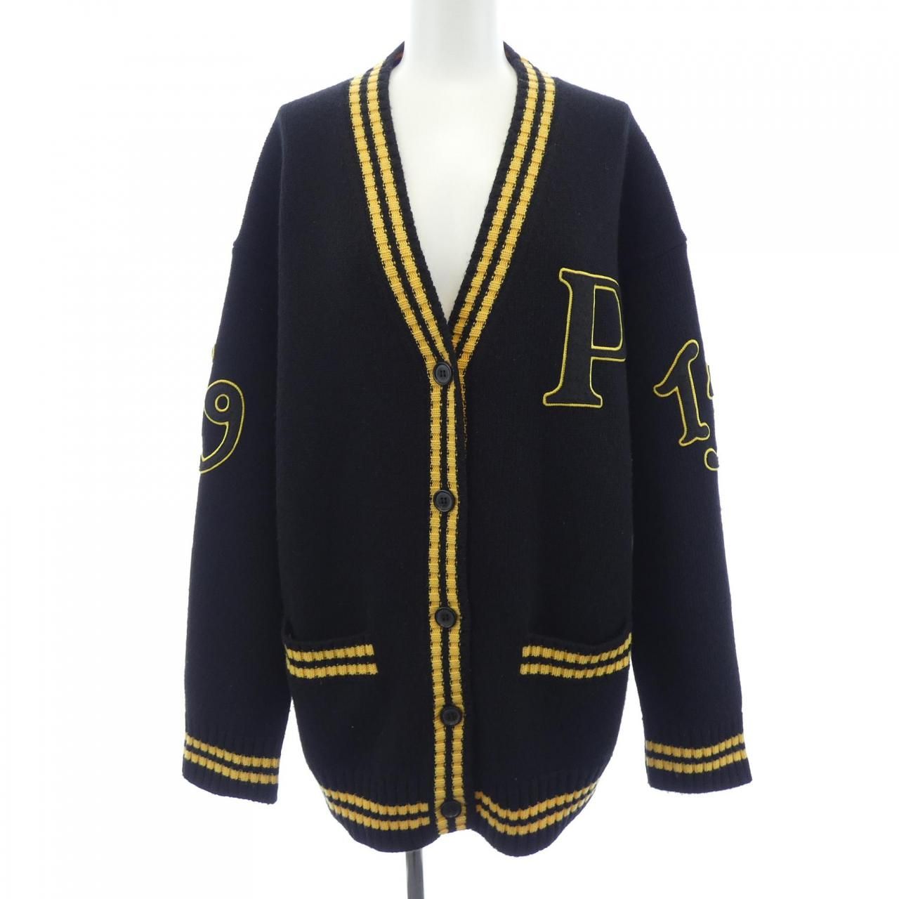 プラダ PRADA オーバーサイズシルエット P25N21 SOOO 1528 カーディガン プラダ PRADA オーバーサイズシルエット P25N21 SOOO 1528