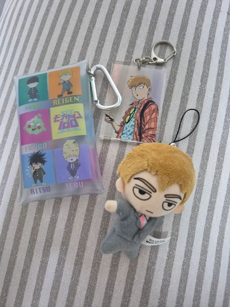 在庫処分 モブサイコ100 霊幻 新隆 ぬいぐるみストラップ ポーチ キーホルダー セット