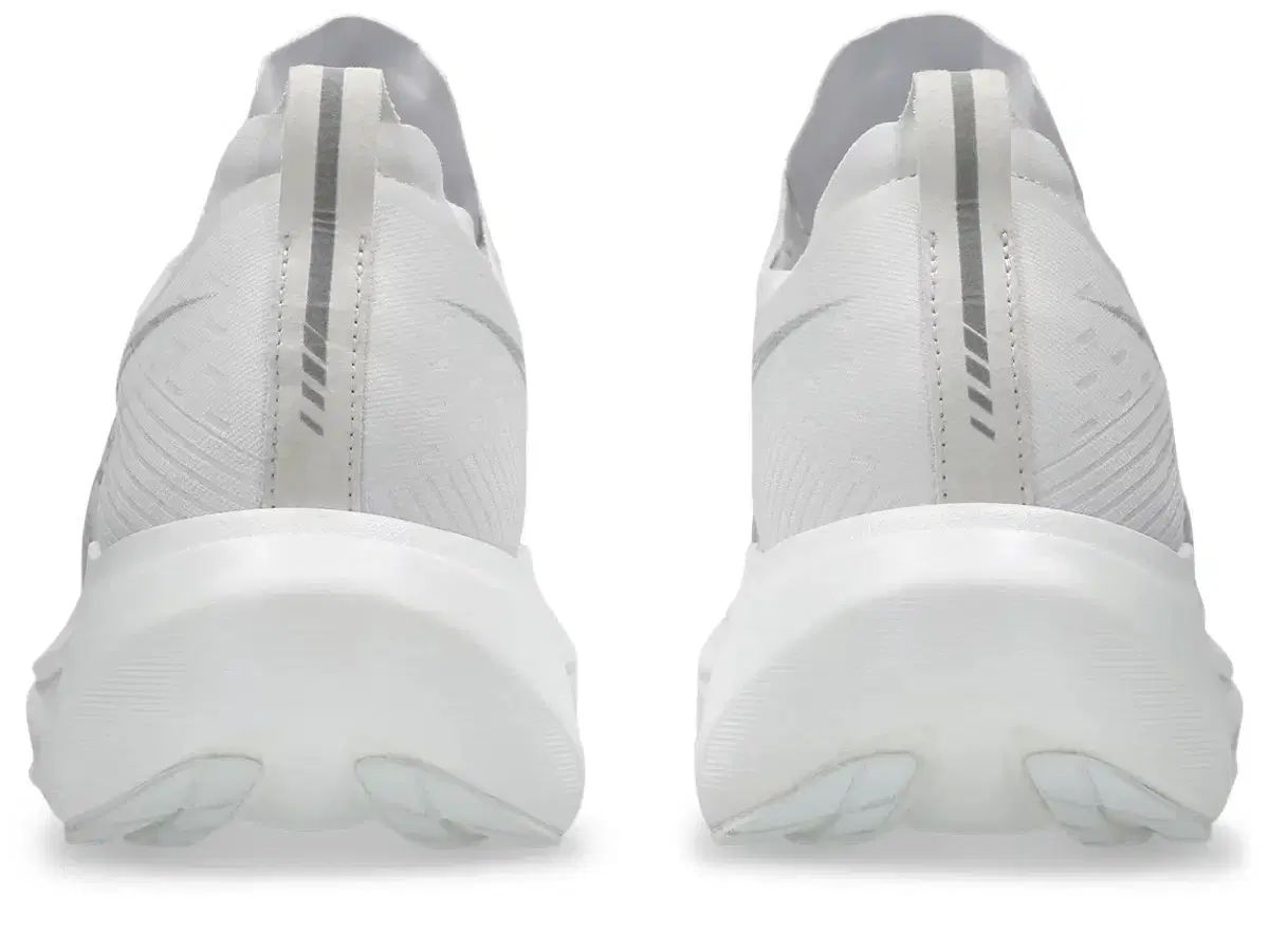  アシックス MEGA BLAST 白 245 登山靴 トレッキングシューズ アウトドアシューズ