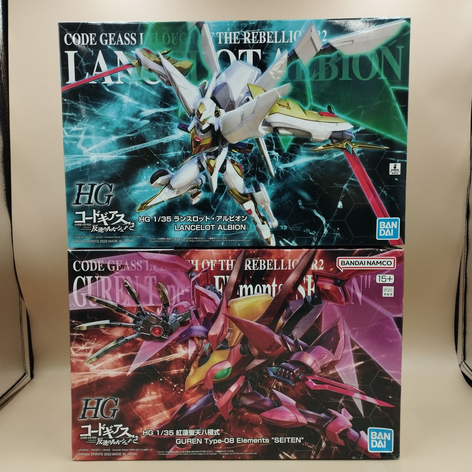 コードギアス HG 1/35 紅蓮聖天八極式 & ランスロット・アルビオン